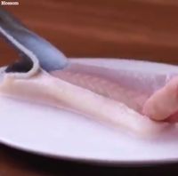 Viral! Trik Mudah Kupas Kulit Udang hingga Buah Peach Tanpa Pisau