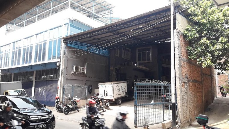 Perampok Gudang yang Sekap Karyawan di Bekasi Bawa Kabur CCTV Perampok Gudang yang Sekap Karyawan di Bekasi Bawa Kabur CCTV