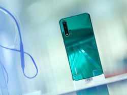 Penampilan Huawei Nova 5 Pro yang Gahar Tapi Menawan