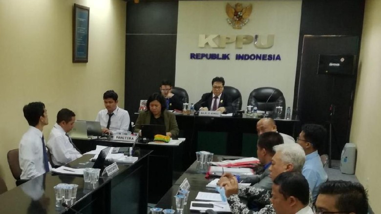 Kasus Tender Jalan di Kabupaten Kediri, KPPU Periksa Dua Saksi Ahli Kasus Tender Jalan di Kabupaten Kediri, KPPU Periksa Dua Saksi Ahli