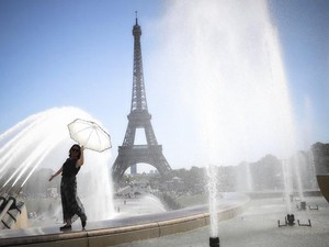 Prancis Hadapi Gelombang Panas Melebihi 40 Derajat Celsius