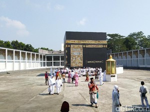 Bukan di Makkah, Ini Replika Kabah di Semarang