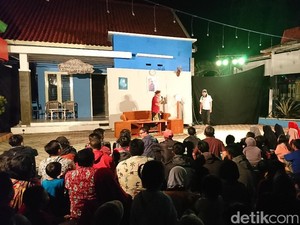 Seniman Tulungagung Hidupkan Kembali Seni Sandiwara Bahasa Jawa