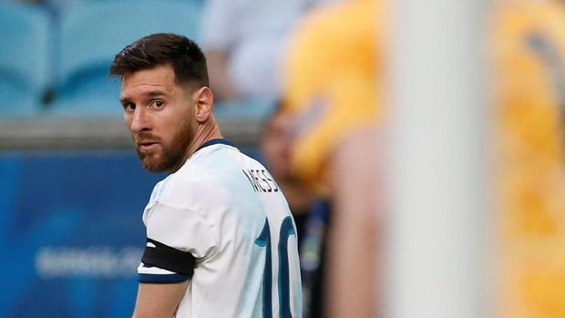 Lionel Messi perlu mematahkan rapor buruk lawan Alisson Becker untuk bawa Argentina juara Copa America.