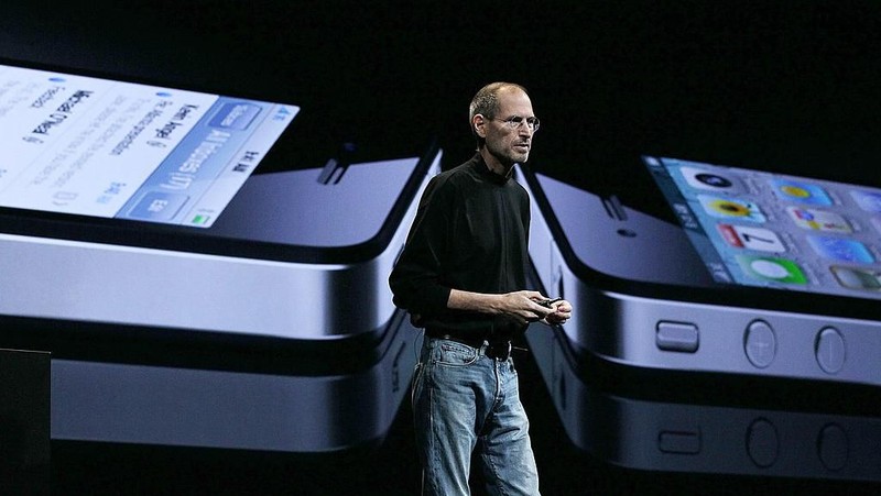 SAN FRANCISCO - JUNE 07: Apple CEO Steve Jobs announces the new iPhone 4 as he delivers the opening keynote address at the 2010 Apple World Wide Developers conference June 7, 2010 in San Francisco, California. Jobs kicked off their annual WWDC with the announcement of the new iPhone 4. (Photo by Justin Sullivan/Getty Images)