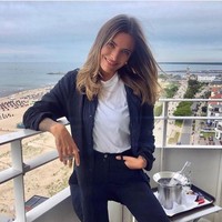 Wanita berusia 29 tahun ini kerap tampil sebagai model di berbagai majalah dewasa, termasuk Playboy. Foto: Instagram/@shopiathomalla