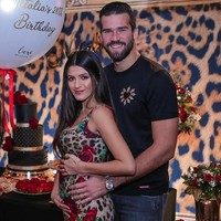 Mereka berdua telah menjalin hubungan sejak tahun 2012, dan keduanya memutuskan untuk mengikat janji suci tahun 2015 silam. Foto: Instagram @natalialbecker