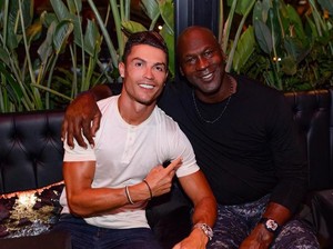 Ketika Ronaldo Bertemu Michael Jordan