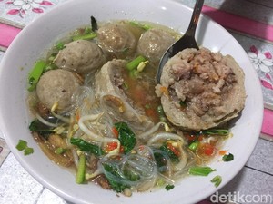 Yuk, Jajan Bakso Rusuk dan Bakso Rudal Gurih Enak di Bogor!