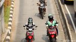 Aksi Kucing-kucingan Pemotor Menghindari Tilang Polisi