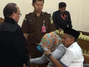 Terdakwa Mafia Bola Menangis Dituntut 3 Tahun Penjara