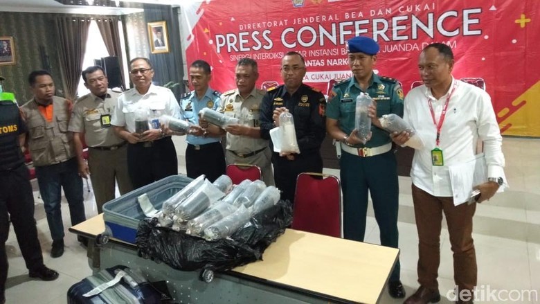 Penyelundupan Baby Lobster Senilai Rp 17,3 M ke Singapura Digagalkan Penyelundupan Baby Lobster Senilai Rp 17,3 M ke Singapura Digagalkan