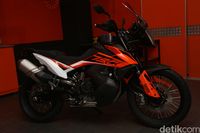 Segini Harga  Moge  KTM 790 Duke dan Adventure 