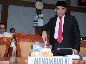 Mendikbud Jelaskan Alasan Gandeng TNI Bentuk Karakter Siswa