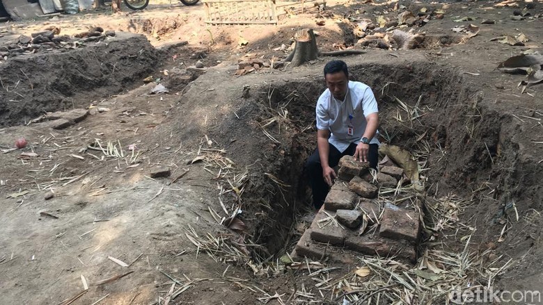 Warga Mojokerto Temukan Sisa-sisa Permukiman Zaman Majapahit Warga Mojokerto Temukan Sisa-sisa Permukiman Zaman Majapahit