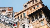 Untuk itulah, banyak organisasi amal dan kelompok bisnis yang membuat homestay dengan nama rumah keselamatan. Di tempat inilah para peziarah yang sakit tinggal bahkan menunggu waktu mati. (iStock)
