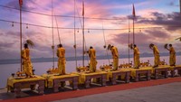 Selama berabad-abad, umat Hindu datang untuk melakukan perjalanan di kota ini. Tujuannya sangat mulia, mereka mencari pembebasan dosa atau moksha. (iStock)