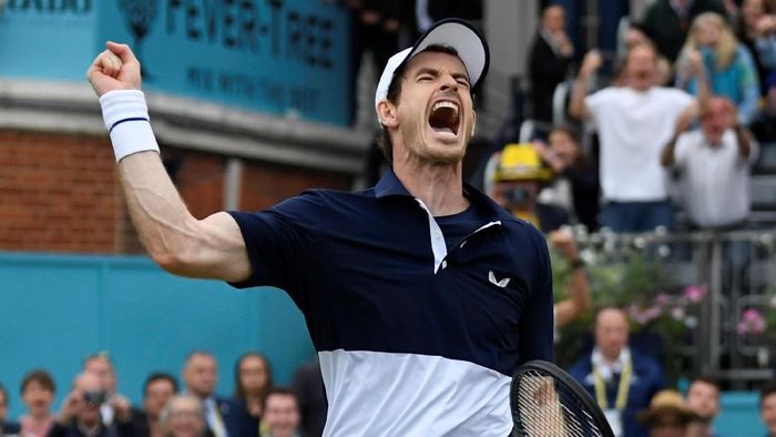 Andy Murray comeback dengan menjuarai Queens Club di nomor ganda putra. (Foto: Tony OBrien / Reuters)