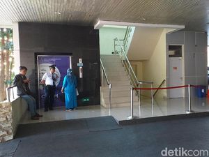 Risma Dirawat di RSUD, Humas Sebut Wali Kota Alami Batuk Berdahak