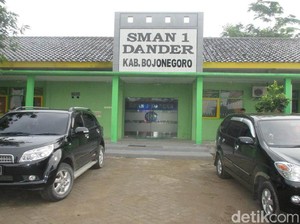 Kepsek SMAN di Bojonegoro Curhat Jadi Korban Sistem Zonasi