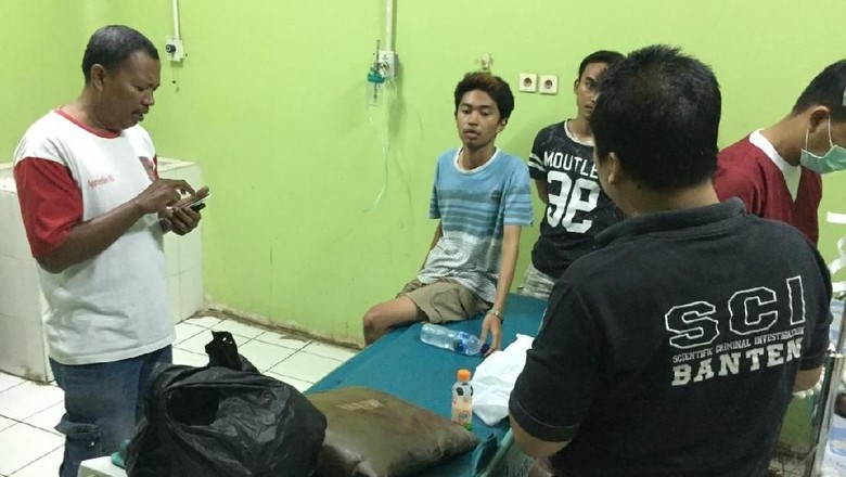 Polisi Kantongi Identitas Pembacok Warga Cilegon, Diduga Ada 9 Pelaku Polisi Kantongi Identitas Pembacok Warga Cilegon, Diduga Ada 9 Pelaku