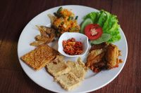 Catat! 5 Spot Kuliner Enak di Dekat Stasiun MRT Cipete 