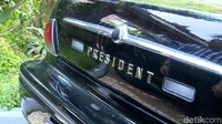 Menurut Yusril, mobil Nissan President itu bekas armada mobil yang dipakai untuk mengangkut pejabat pemerintah pada KTT APEC di Bogor, November 1994.