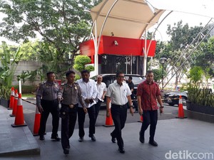 Penuhi Panggilan KPK di Kasus e-KTP, Yasonna Laoly Tak Banyak Bicara