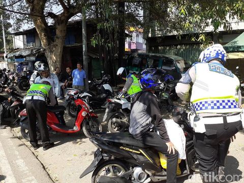 Dishub Menemukan Dokumen Kendaraan Palsu Saat Razia di Cimahi