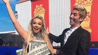 Kemudian ia membuat sensasi dengan menggelar acara bernama TanaCon usai mengutarakan kekecewaannya dengan VideoCon. Dok. Instagram/tanamongeau