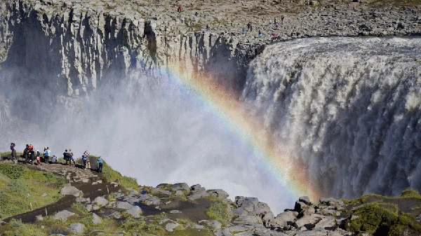 Ini Vatnajokull National Park di Islandia. Tahun ini, situs-situs termasuk Lembah Kathmandu di Nepal dan Kota Kuno Nessebar di Bulgaria diusulkan sebagai tambahan baru pada daftar Warisan Dunia dalam Bahaya (Snorri Baldursson/CNN)