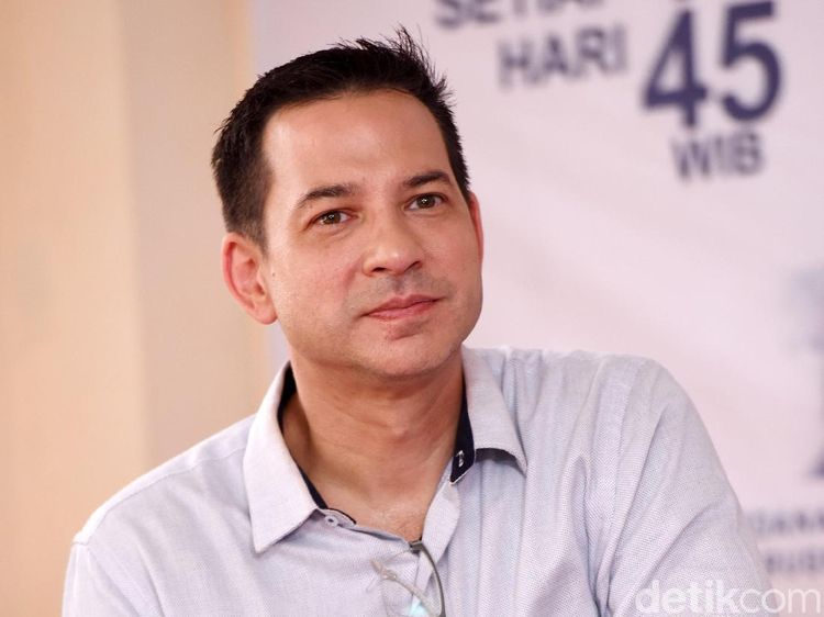 Awet Muda, Ari Wibowo Disamakan dengan Keanu Reeves