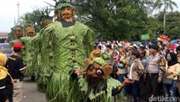 Pencetus Galuh Ethnic Carnival yang juga Kasie Pembinaan Kesenian Disbudpora Ciamis Eman Hermansyah bersyukur Galuh Etnic Carnival bisa digelar untuk kedua kalinya.