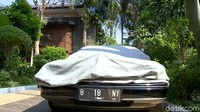 Mobil Nissan President koleksi Yusril Ihza Mahendra sudah tergolong mobil jadul. Mobil tahun 1992 itu masih tergolong oke meski awalnya suka berisik mesinnya.