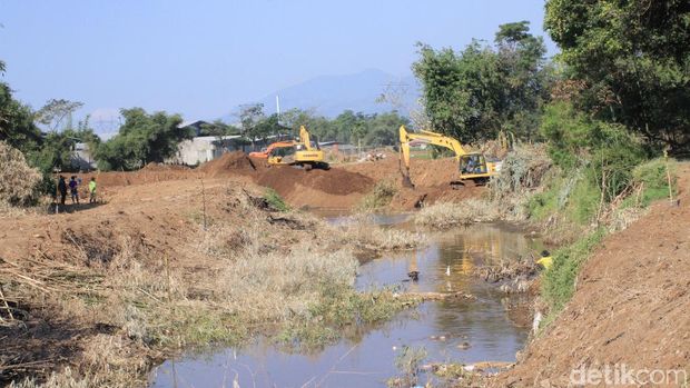 Lokasi kemunculan dua ular piton di aliran Sungai Citarum