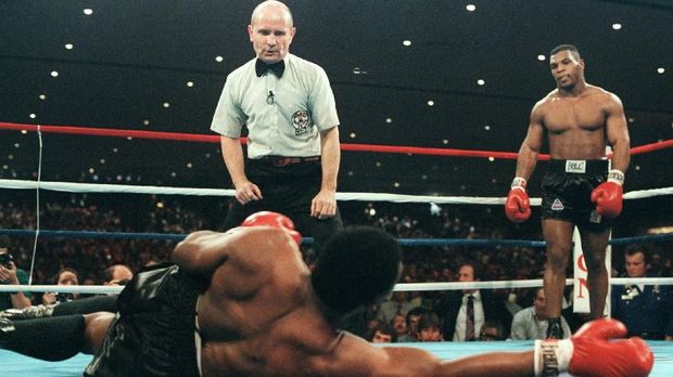 Fenomena bolos gereja pernah terjadi di era Mike Tyson.