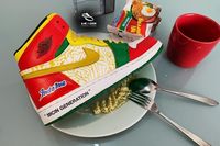 Dijual Rp 3,3 Juta, Begini Proses Pembuatan Sneakers Nike x Indomie