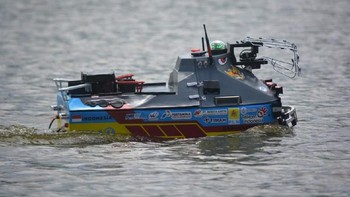 Misi yang harus diselesaikan kapal robot itu adalah Autonomous Navigation, Speed Challenge, Automated Docking, Raise the Flag, dan Find the Path. Istimewa/ITS.