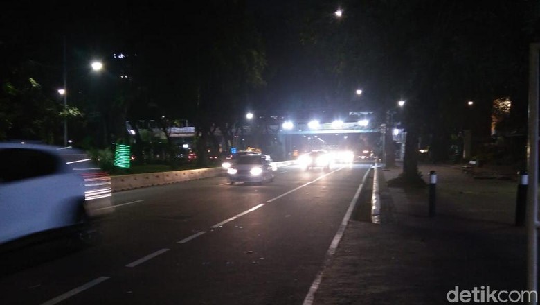 Massa Aksi Kawal MK di Patung Kuda Bubar, Lalin Lancar Massa Aksi Kawal MK di Patung Kuda Bubar, Lalin Lancar