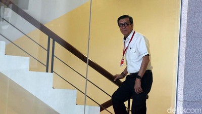 Momen Yasonna Laoly Penuhi Panggilan KPK