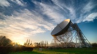 Minggu ini komite di UNESCO memulai rapat 11 hari di Baku, Azerbaijan. Ini The Lovell Telescope, Jodrell Bank Observatory di Inggris (Anthony Holloway/CNN)