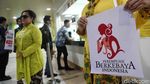 Serunya! Kampanye Ayo Berkebaya di MRT