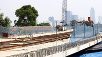 Proyek pembangunan DDT Jatinegara-Manggarai ini terus dikebut pengerjaannya.