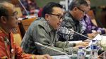 Senyum Semringah Menpora Saat Rapat Bersama DPR