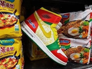 Cerita di Balik Desain Sneakers Nike Air Jordan x Indomie yang Viral