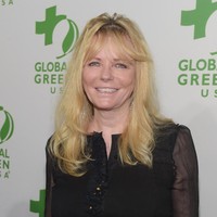 Cheryl Tiegs adalah adalah salah satu supermodel pertama dari Amerika Serikat. Tiegs sudah menikah empat kali tapi ia baru mendapat momongan saat berusia 44 tahun. (Foto: Getty Images)