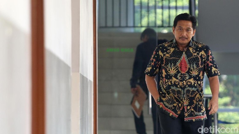 Jaksa KPK: Bowo Simpan Rp 8 M di 400 Ribu Amplop untuk Nyaleg Jaksa KPK: Bowo Simpan Rp 8 M di 400 Ribu Amplop untuk Nyaleg