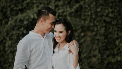 7 Foto Mesra Eza Gionino & Istri, Dulu Sempat Tak Direstui Kini Digugat Cerai