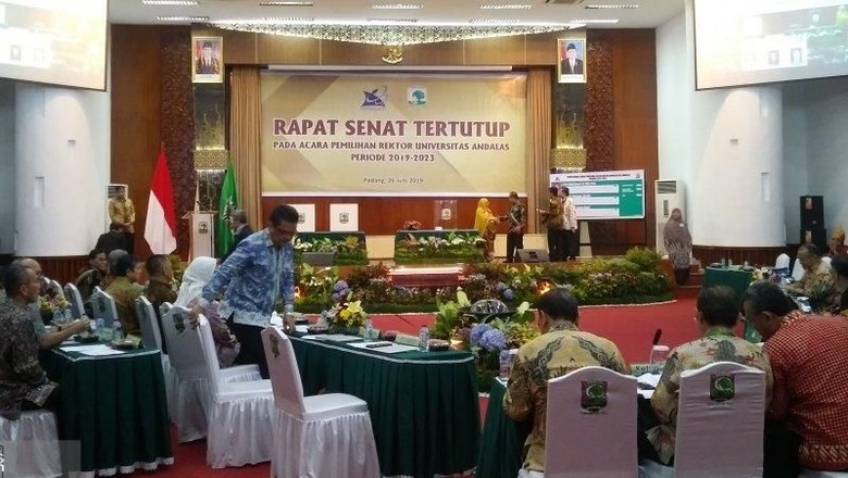 3 Profesor Berebut Bangku Rektor Unand Sumbar 3 Profesor Berebut Bangku Rektor Unand Sumbar