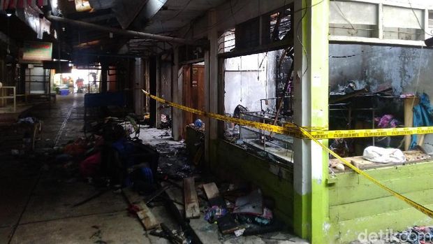 Kebakaran Pasar Ciamis Hanguskan 10 Kios, Ratusan Pedagang Tak Berjualan